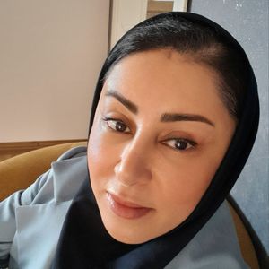 تصویر دکتر فاطمه شیوخی احمدآباد